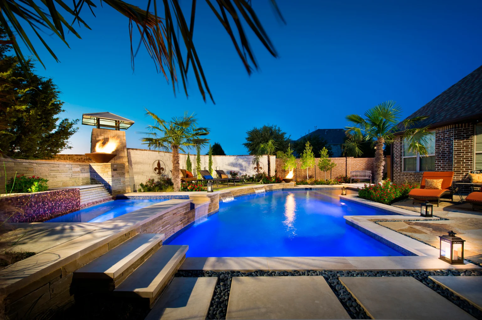 Geometric Pool with Sheer Descents